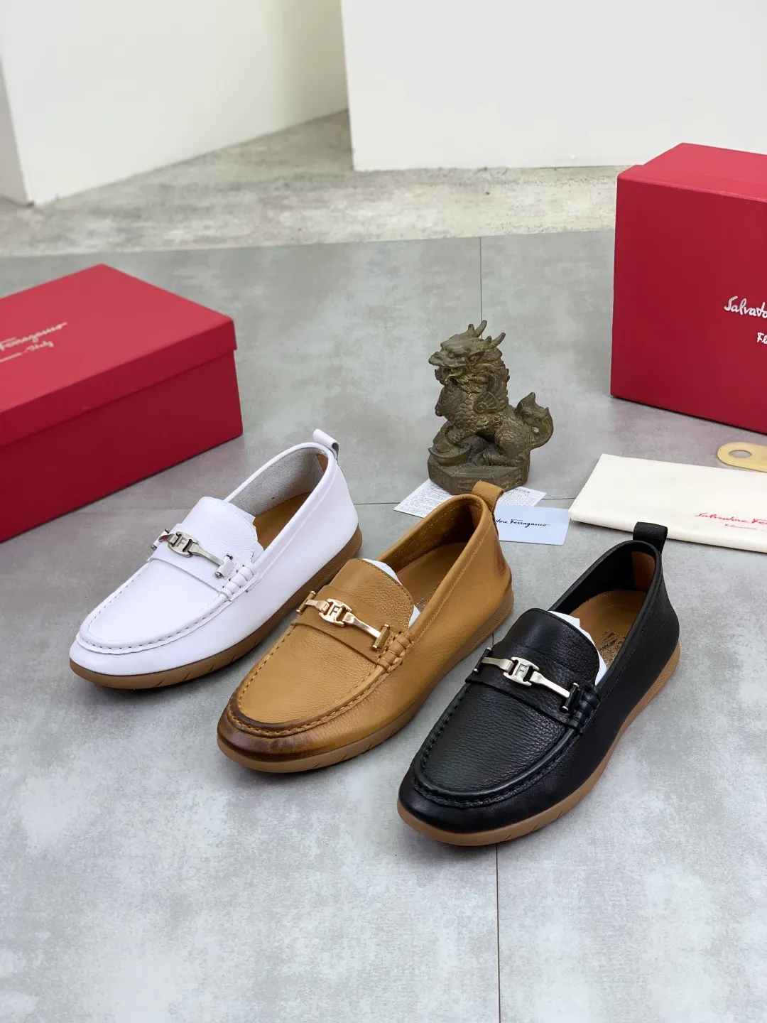 Men's shoes 💰P480 New model [Ferragamo/Ferragamo] Latest model Original imported calfskin, imported pigskin lining + original luxury metal buckle + original rubber outsole Soft and comfortable Size number: 38-44